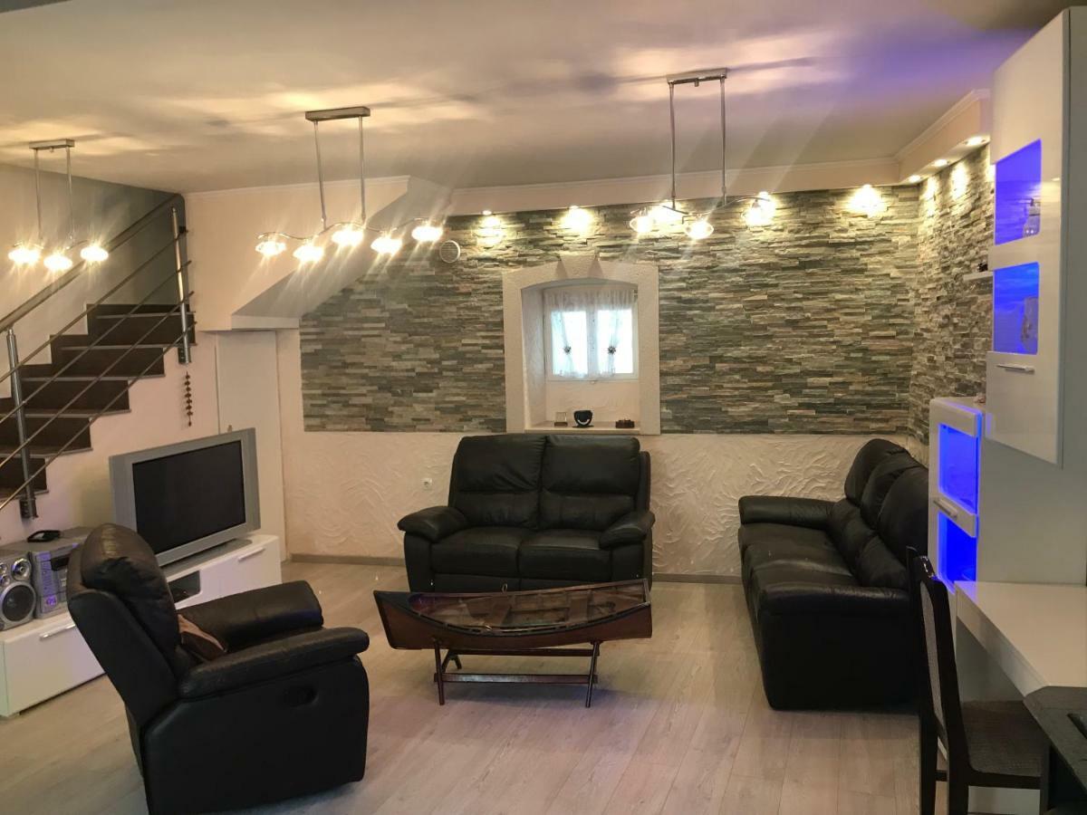 Holiday Home Ruzica 노비비노돌스키 외부 사진